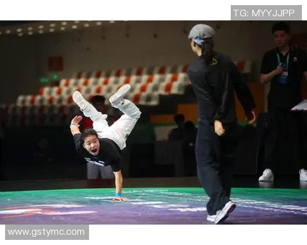 广州极限运动队在世界街舞大赛中的战术表现深度解析与点评